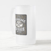 バーボンパーソナライズされたヴィンテージガンウイスキーラベル フロストグラスビールジョッキ (正面左)