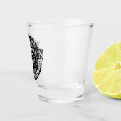 バーボン好き - ユーモアのあるウイスキー愛飲者 ショットグラス (右)