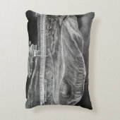 バーマスからカデールのアイドリス枕の方を見る アクセントクッション (裏面(縦))