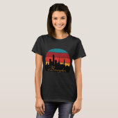 バーミンガムのスカイライン　レトロな夕焼けの旅 Tシャツ (正面フル)