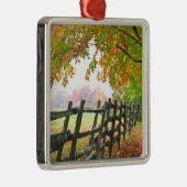 バーモント州アメリカ葉の下に秋を置く。 メタルオーナメント (右)