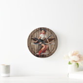 バーンウッドテキサス州スターウエスタンカントリー女性のカーボーイ ラウンド壁時計 (ホーム)