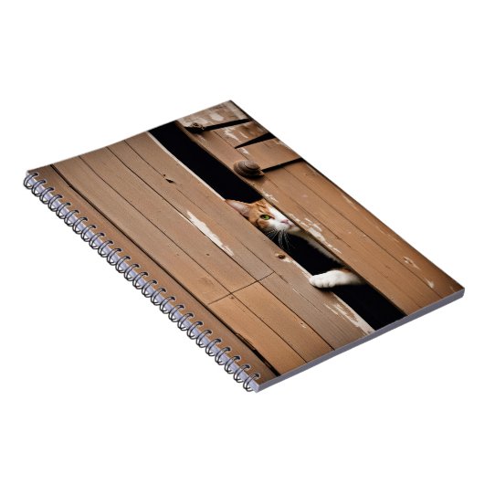 バーンキャットピーキングドのまわりにア ノートブック (右側)