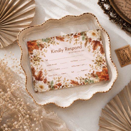 バーントオレンジの落ち着いた秋の葉の結婚式RSVPカード 出欠カード
