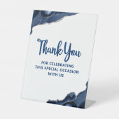 バー(ユダヤ教の)バル・ミツバーネイビーブルーアゲートシンプル脚本モダン 台座サイン (正面)