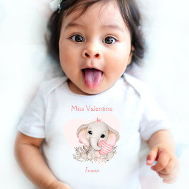 バ恋しく思ンタパーソナライズされたン名ガールピンクハート ベビーボディスーツ