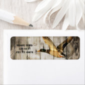 バ素朴ンウッドウエスタンカントリー飛んでいるワイルドダック ラベル (インサイチュ)