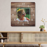 バ素朴ンウッドカスタム写真 スクエア壁時計<br><div class="desc">家族や子供の写真をこの素朴な納屋の木時計に追加して、特別な贈り物にする。</div>