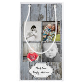 バ素朴ンウッドクリスマスホリデーファミリーフォト スモールペーパーバッグ (正面)