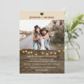 バ素朴ンウッドストリングライトフォトズ結婚ズ 招待状 (スタンド正面)