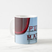 パイクの場所の大衆相場 コーヒーマグカップ (正面左)