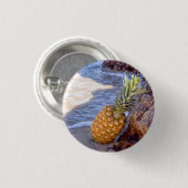 パイナップルが岩に寄り添うビーチ 缶バッジ (正面&裏面)