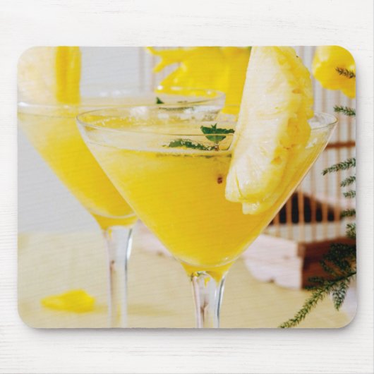 パイナップルとジンジャーフレスカカクテル マウスパッド (正面)