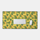 パイナップルと熱帯葉の金ゴールド デスクマット (キーボード&マウス)