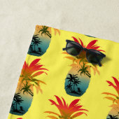 パイナップルのサンセットパターン ビーチタオル (インサイチュ)