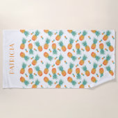 パイナップルのトロピカルフルーツパターンの名前 ビーチタオル (正面)