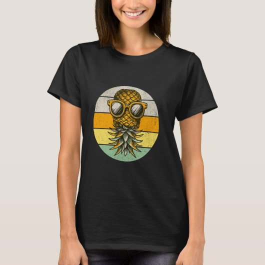 パイナップルを逆さまに振る Tシャツ (正面)