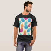 パイナップルカラフルライトイエロー背景 Tシャツ (正面フル)