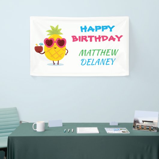 パイナップルティキパーティーパーソナライズされたルアウ（ハワイ式宴会）バナー 横断幕 (トレードショー)