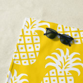 パイナップルパターンイエロー&ホワイト ビーチタオル (インサイチュ)