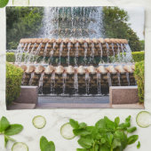 パイナップルファウンテンinチャールストン, SC キッチンタオル (折り畳み)