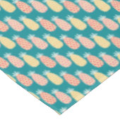 パイナップル落書きパターン2 テーブルクロス (アングル)