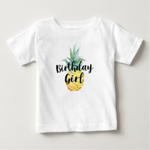 パイナップル誕生日の女の子のワイシャツ ベビーTシャツ