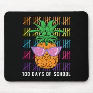パイナップル100日の学校先生と学生G マウスパッド