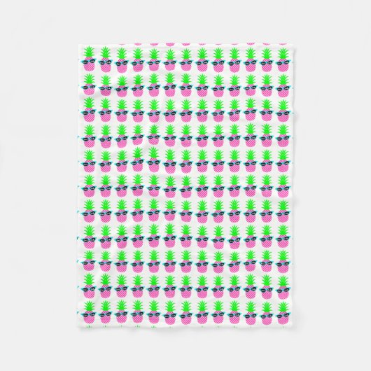 パイナップル「DIVAtude」 フリースブランケット (正面)