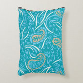 パイルを特徴とする複雑なターコイズ生地デザイン アクセントクッション (正面(垂直))
