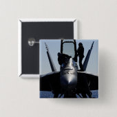 パイロットが飛行前検査を行う 缶バッジ (正面&裏面)