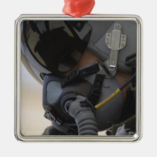 パイロットは彼のA-10 Thunderbolt IIに座る メタルオーナメント (正面)