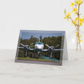 パイロット免許証。 あなたの翼を得ること。 お祝い カード (黄色い花)