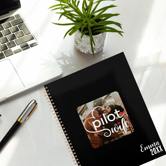パイロット妻のタイポグラフィと飛行機の写真、パーソナライズ プランナー手帳