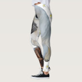 パインコーンとプルメリア レギンス (左)