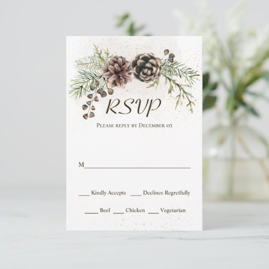パインコーン緑の冬の結婚式RSVPカード 出欠カード (スタンド正面)