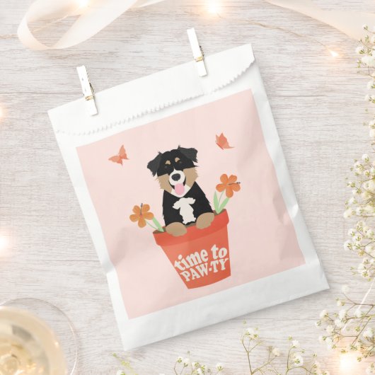 パウィティ・オーストラリア・シェパード・ドッグまでの時間 フェイバーバッグ (クリップ留めされた状態)