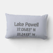 パウエル湖緯度経度 ランバークッション (裏面)