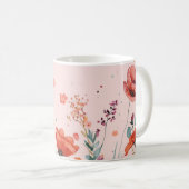パウダーピンクの背景にポピーと野の花 コーヒーマグカップ (正面右)