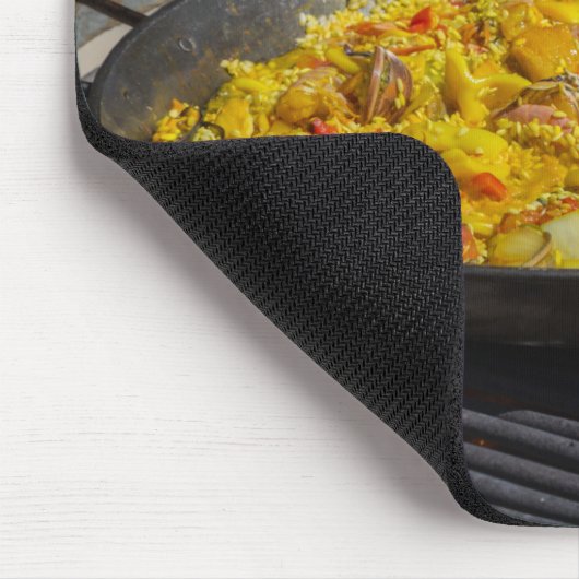 パエリアはシェフのグリルギフトで調理される マウスパッド (コーナー)