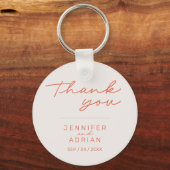 パエレガントステルミニマルホワイトとレッド結婚ズ キーホルダー (正面)