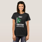 パキスタン人の半分がパキスタン人の半分よりもおもしろい良い Tシャツ (正面フル)