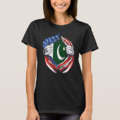 パキスタン国旗誇りを持ったのアメリカ人 Tシャツ (正面)