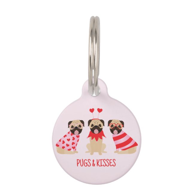 パグとキスかわいいパグ犬 ペット　ネームタグ (正面)