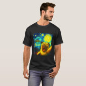 パグのセルフィーとエイリアンUFO 楽しい星空 ヴァン・ゴッホ Tシャツ (正面フル)