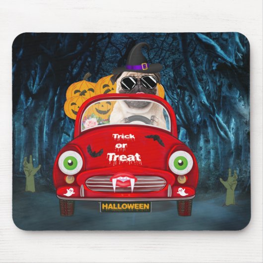 パグのハロウィーン運転手怖い車 マウスパッド (正面)