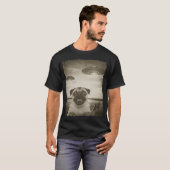 パグの自撮り UFO発見の珍しい写真 Tシャツ (正面フル)