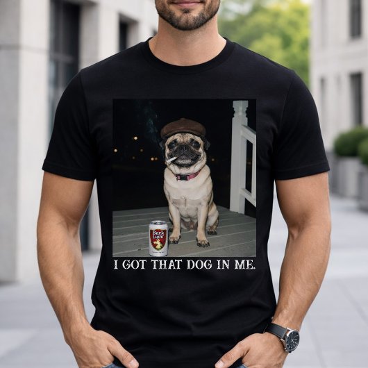 パグの面白いミーム「オレは犬を飼ってる」 Tシャツ
