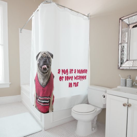 パグは毛皮の愛の束包まれたである シャワーカーテン (インサイチュ)