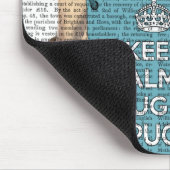 パグを抱く マウスパッド (コーナー)